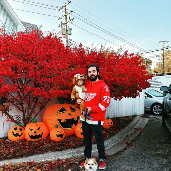 Meet your Posher, Travis - Picture 1 of 1